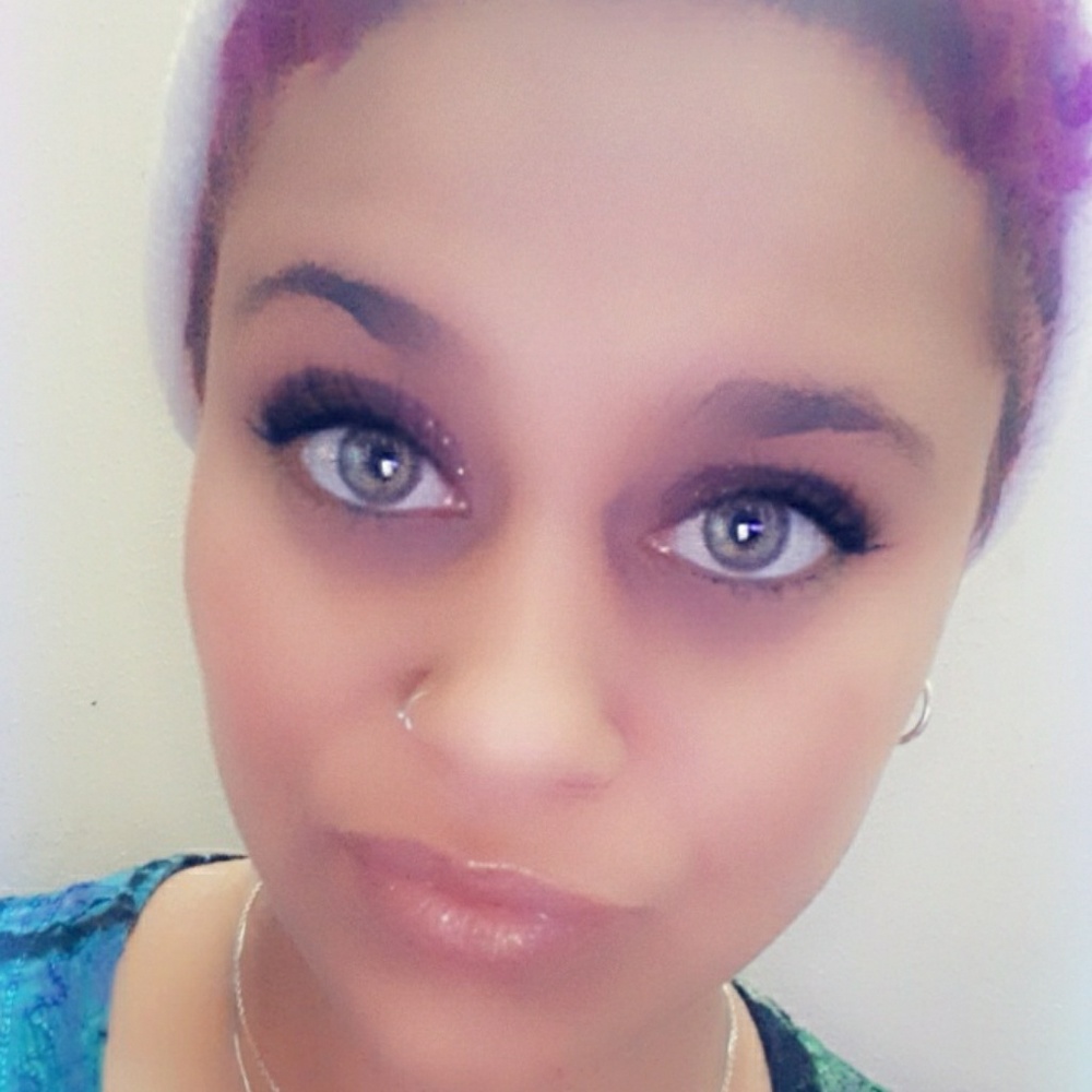 Meet your Posher, Nicole